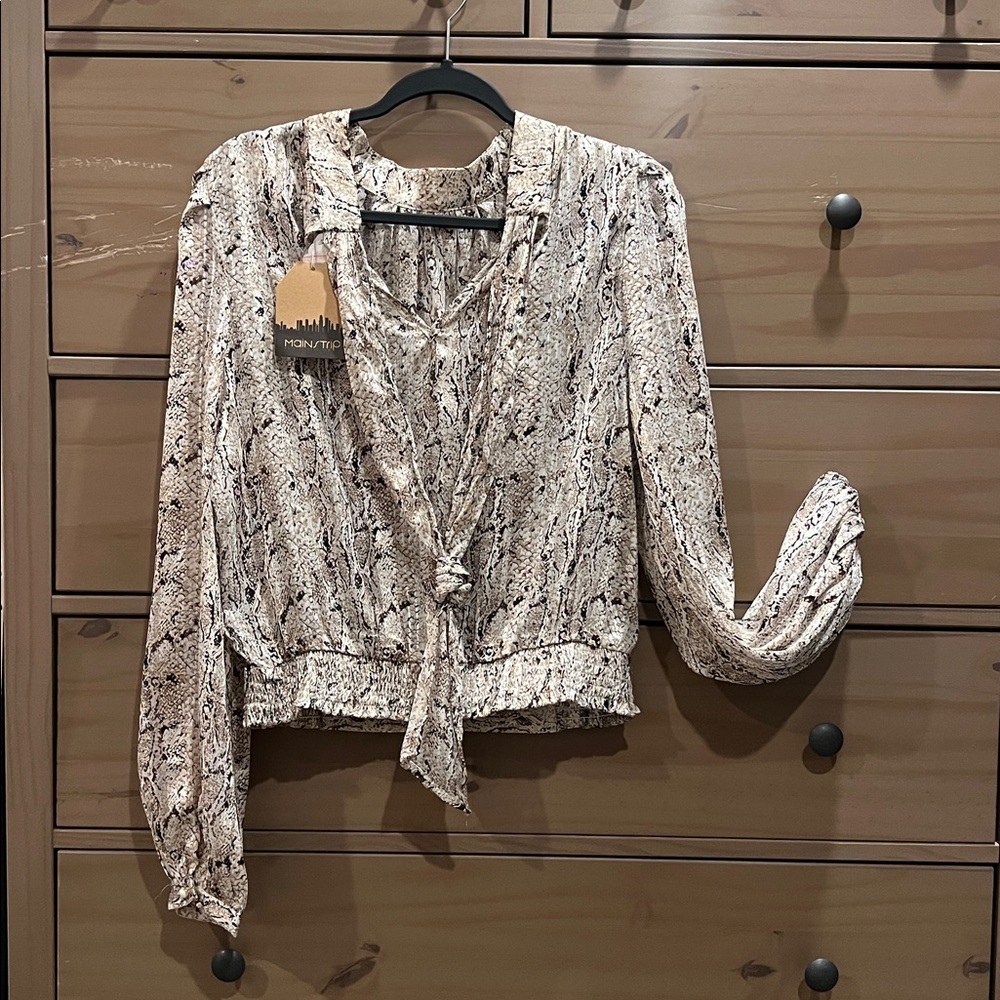 🏷️ NWT: Main Strip Beige Snake Print Bubble Blouse (& matching skirt!)